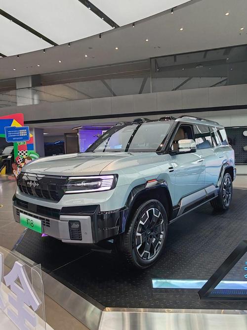 深圳187比亚迪方程豹硬派越野的爆款，英菲尼迪35周年与你共成长